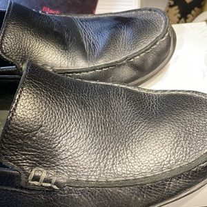 Men’s Tommy Bahama leather loafers. Size 12. “Orion”.